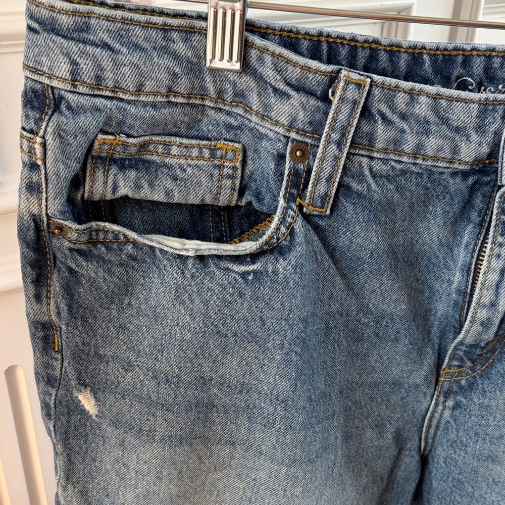 Universal Thread Classic High Rise Straight Jeans - Picture 9 of 11